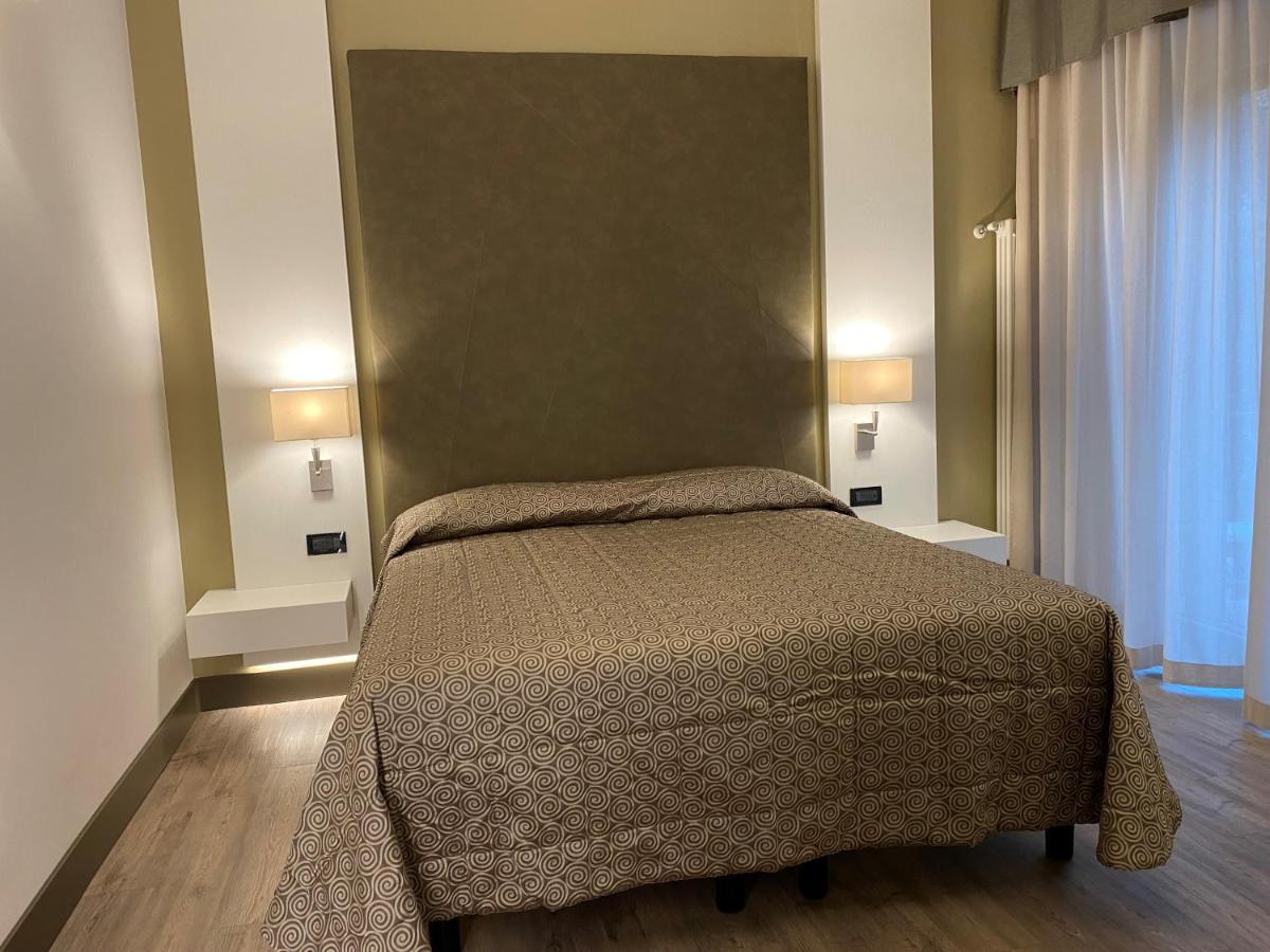 לאזיסה Hotel Giulietta Romeo מראה חיצוני תמונה