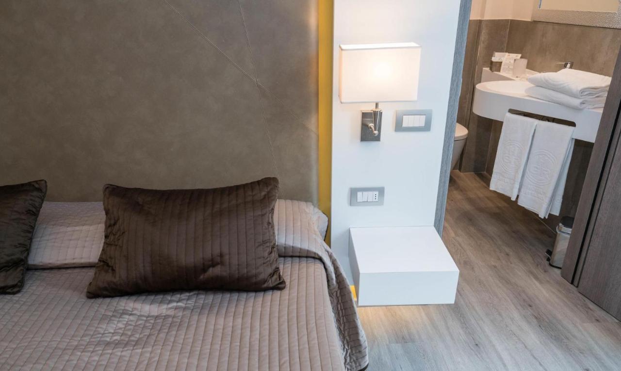 לאזיסה Hotel Giulietta Romeo מראה חיצוני תמונה