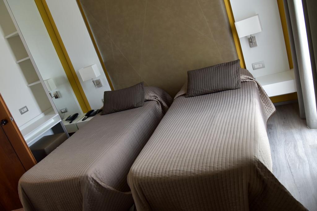 לאזיסה Hotel Giulietta Romeo מראה חיצוני תמונה